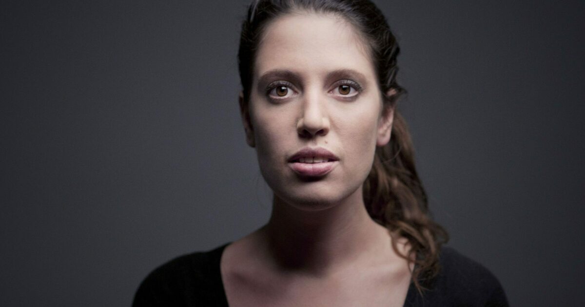 Katta kokraklar xorozni silkitib