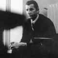 still Curriculum Vitae (Życiorys) (Krzysztof Kieslowski, PL 1975)