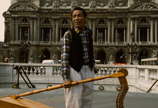 still from Het ondergronds orkest (Heddy Honigmann, NL 1997)