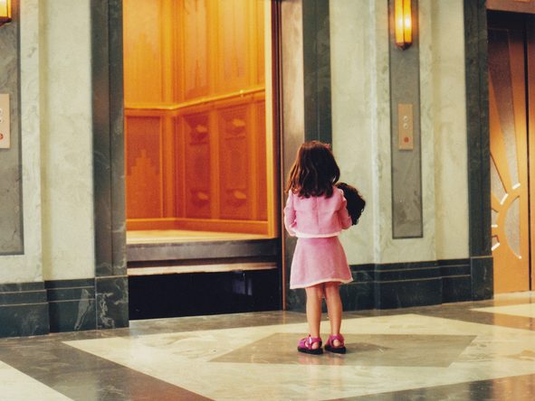 still from Down (Dick Maas, NL/US 2001)