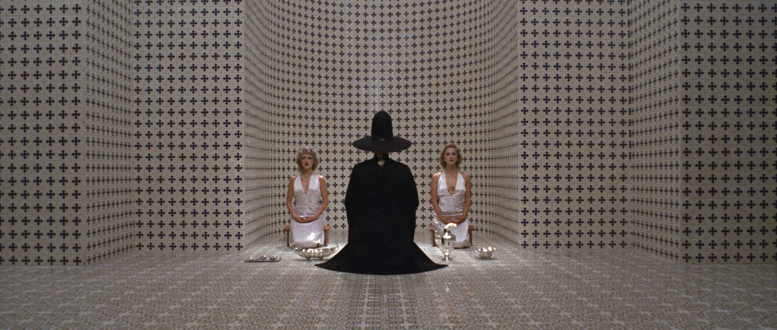 still_The-Holy-Mountain- 