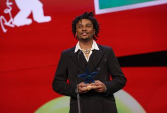 Nederlandse Shooting Star 2023: Yannick Jozefzoon bij de Shooting Stars awards ceremony