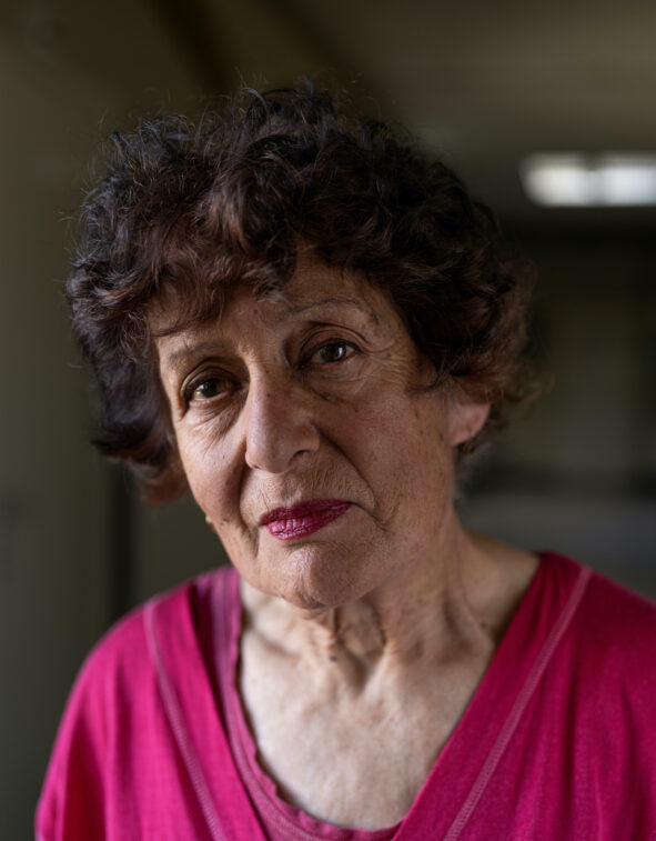 Portretfoto van Digna Sinke, door Tara Fallaux
