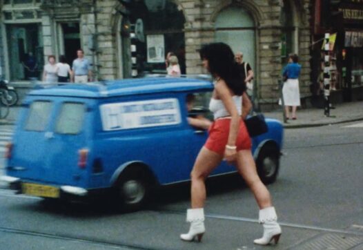 still uit Een fotograaf filmt Amsterdam (Ed van der Elsken, NL 1982)