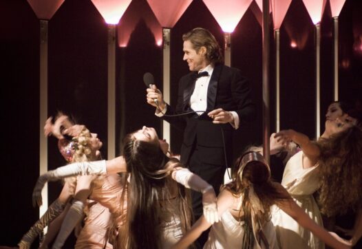 still uit Go Go Tales (Abel Ferrara, IT/US 2007)