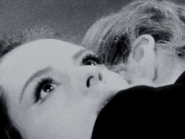 still uit Cuadecuc, vampir (Pere Portabella, ES 1971)