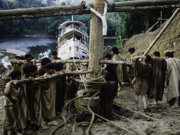 still uit Fitzcarraldo (Werner Herzog, DE/PE 1982)