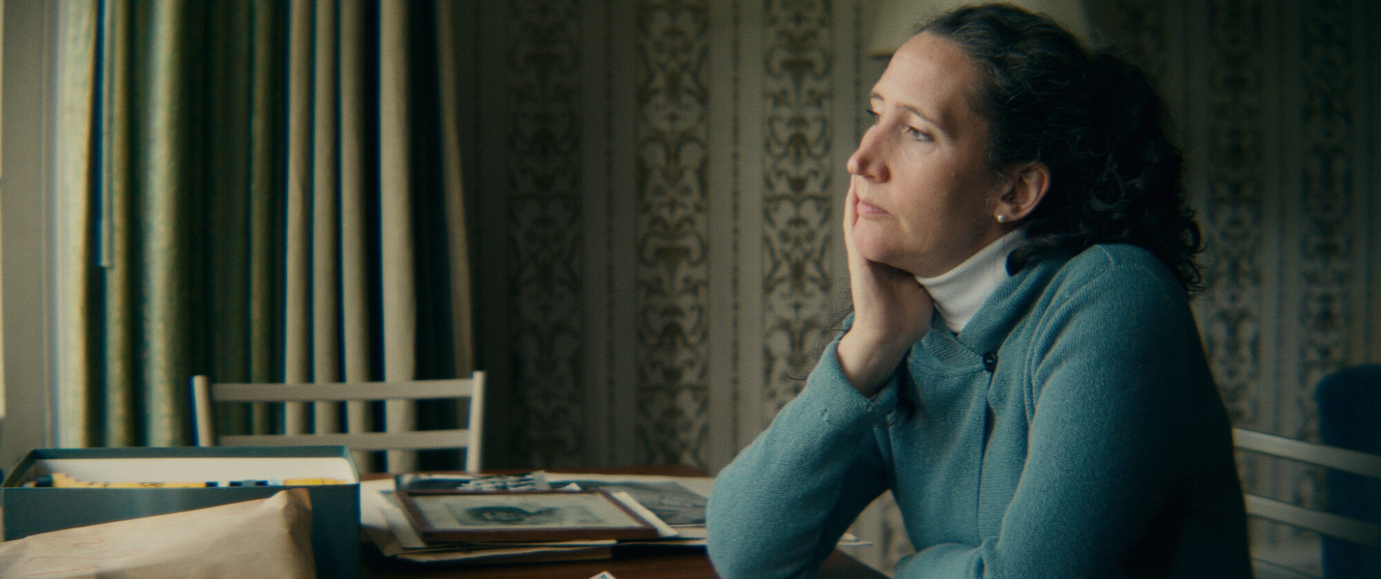 still uit Where Dragons Live (Suzanne Raes, NL/GB 2024)
